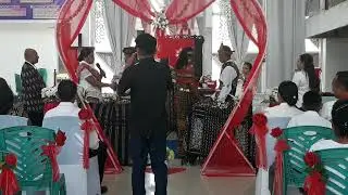 Pemberkatan Nikah adik Jefrianus Ratu dan Adriana Riwu di GMIT KEMAH IBADAH AIRNONA