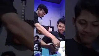 Ihdar Am sedang live sekarang!