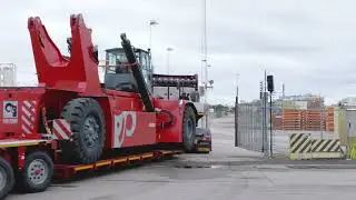 Kalmar Electric Reachstacker delivery to the Port of Helsingborg