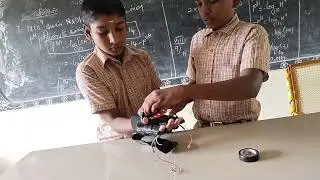 LED Traffic Gloves - Student's Experiment - Vocal for Local