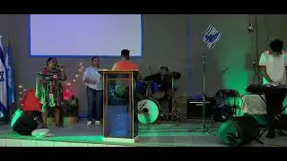 Hay ángeles que suben ángeles que bajan 