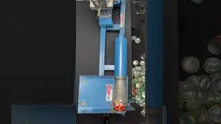 各国易拉罐声音挑战#DIY#Can crushing#Wooden machine#cans #satisfying #CansTV#ASMR#跟着博主云解压#FallintoShorts