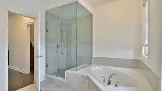 2172 Trafalgar Rd #13, Oakville ON