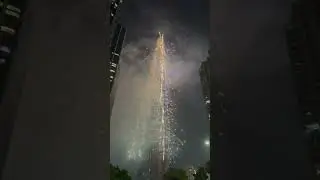 Mesmerizing fireworks light up for New Year 2025 in Dubai, UAE