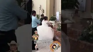 Caminando por las calles de la Sauceda, con el papá de Don Cheto, hablando de historia. 