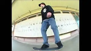 DC: The DC Video - Bonus Montage (2004) [Deluxe Edition]