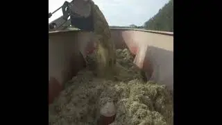 How to feed cows on a farm, mixer feeder, capacity up to 52 m3, video