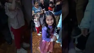 Y ASI COMENZO EL SHOW