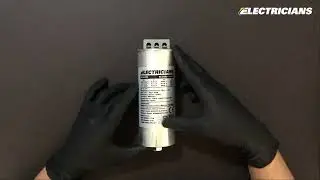 Unboxing of a power factor correction capacitor 5 kVAr, 440 V