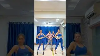 #shakeittothemax #cocoaberry #students #models #danceonheels #avibpayal #menonheels #heelsheal