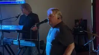 Mike Veal Band - Thank You (Falettinme Be Mice Elf Agin) (Sylvester Stewart)