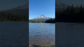 Mount Hood looking beautiful 😍 #mounthood #oregon #traveloregon #trilliumlake #travel #viral