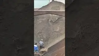 Self-Unloading Ship Unveiled: Efficient Sand Transportation Explained