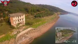 Cruise over calm lake / Sakin sular &uuml;zerinde u&ccedil;uş