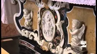 L'altare maggiore della chiesa parrocchiale di Cerete Alto