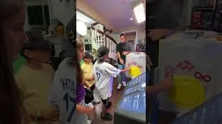 ВОЛШЕБНЫЙ ГИГАНТСКИЙ МАРМЕЛАДНЫЙ ЧЕРВЯК