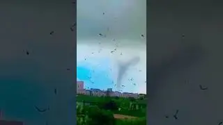 This weather is called monsoon #shortsclips #instatube #shortstube #funnyvideo #funnymemes #china