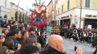 CARNEVALE DI FOIANO SFILATA CARRO NOTTAMBULI 2017  