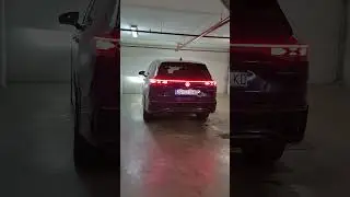 Volkswagen TAYRON - LED lights show review RED logo
