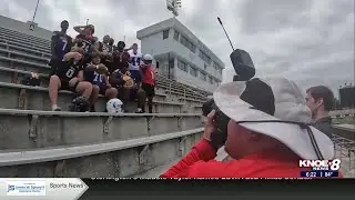 Senior football stars shine in annual Ouachita Citizen photo shoot