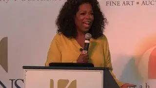 Oprah's yard sale raises $600K for foundation college fund
