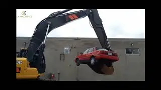 Mini shredder making cars into scrap. #autoparts #scrapmetalshredder scrapm