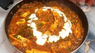 Wahi purana Paneer Butter Masala kha kar bor ho gaye ho?तो ट्राई करें ये दिल्ली-स्टाइल पनीर खुरचन!🌶🔥