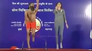 Baba ramdev memes pawri ho ri hain...shilpa shetty Kundra .lol😁😁😁