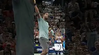 Gael Monfils' INCREDIBLE slam dunk 😱