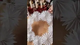 Advent Sternenkranz Star DIY einfach easypeasy basteln mit Butterbrotpapier & Kleiderb&uuml;gel Upcycling