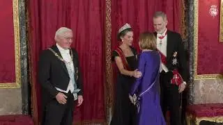 SS.MM. los Reyes ofrecen una cena de gala en honor del Presidente de Alemania y la Primera Dama