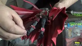 Kickstarter Spawn Remastered vs. Original Comparison and Review! McFarlane Toys Classic Spawn 7