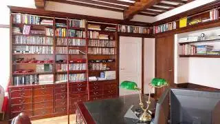 Typical English boekenkasten, bibliotheekkasten en tv meubels op maat.