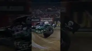 Monster Jam 2022 St Louis Show 2 Inane Saves Driver(Adam Anderson) Grave Digger #monsterjam#foryou