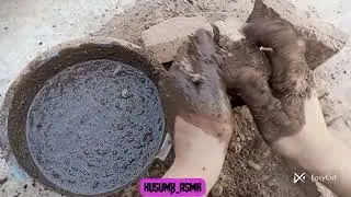 New water 💦 bucket 🪣 crumbling video of brown 🤎 dirt with charcoal flakes 🌪️ mazedaar crispy 