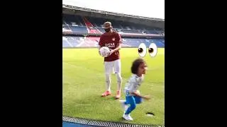 NEYMAR BLIND JUGGLING 🤯🔥👀