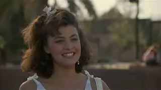 Iconic 80s with Lea Thompson.
