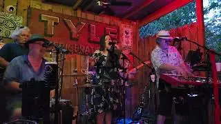 Java Llamas - Girls Just Wanna Have Fun (Cindy Lauper)