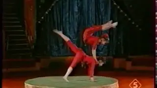Contortion duet