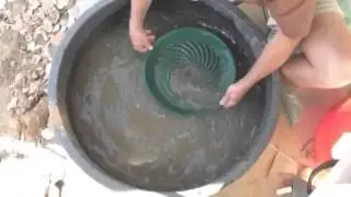 Panning tin with turbopan gold pan