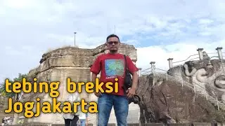 Segarnya udara pagi di tebing breksi Jogjakarta