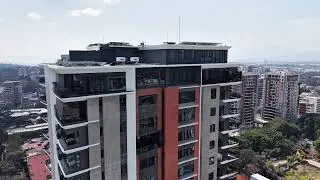 Zona 10, Ciudad de Guatemala 🇬🇹 | Vista Aérea cerca de La Estación