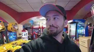 Christmas Time Mini Golf at Camelot Golfland! Worth It??