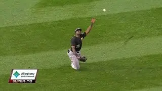 PIT@CHC: Polanco injured while attempting catch