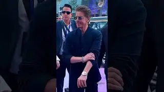 #Shahrukh Khan😀 Aryan Kajol😀 real video😀