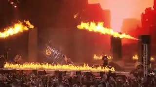 Crushed, parkway drive (live)