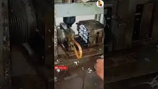 Plastic injection molding|| Hydraulic hand molding #machine #work #media #shorts