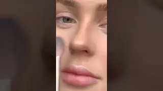 Bold lashes look