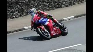 ISLE OF MAN TT RACES 2025 SUPERBIKES DEAN HARRISON JOHN McGUINNESS DAVEY TODD