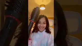 Hair Blowout Revlon One Step Volumiser